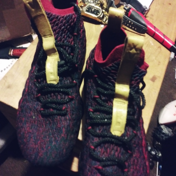 Labron James 15\'s size 7youth
